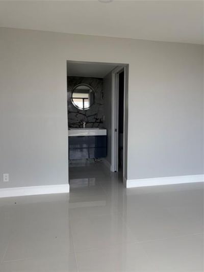 2400 Presidential Way, Unit 505, West Palm Beach, FL 33401 Photo