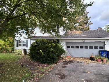 3247 Patchett Road, Baldwinsville, NY 13027