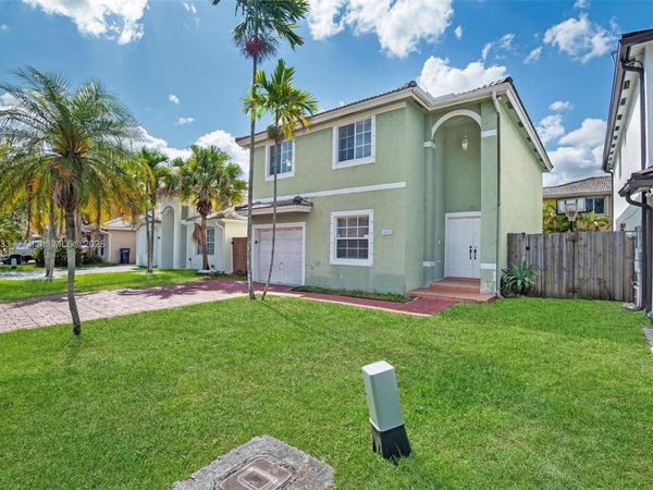 16122 SW 104th Ter, Miami, FL 33196