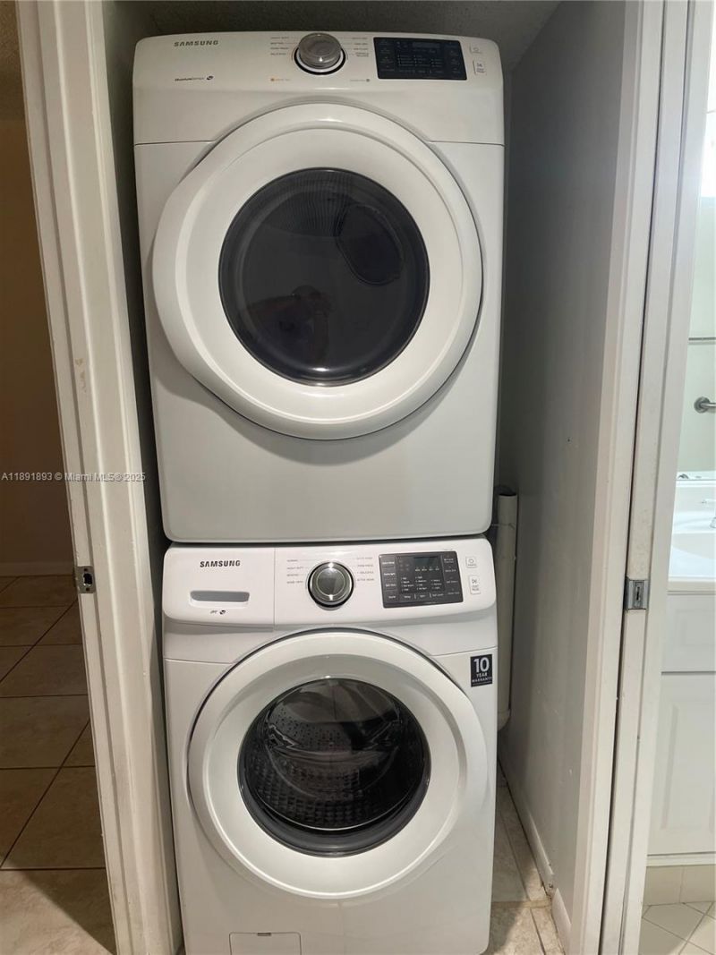 800 SW 142nd Ave, Unit 104N, Pembroke Pines, FL 33027 Photo