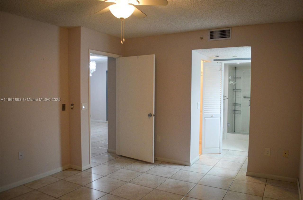 800 SW 142nd Ave, Unit 104N, Pembroke Pines, FL 33027 Photo