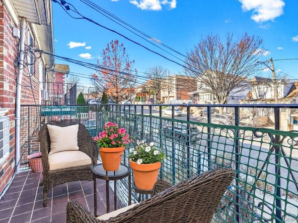 20-39 49th Street, Astoria, NY 11105