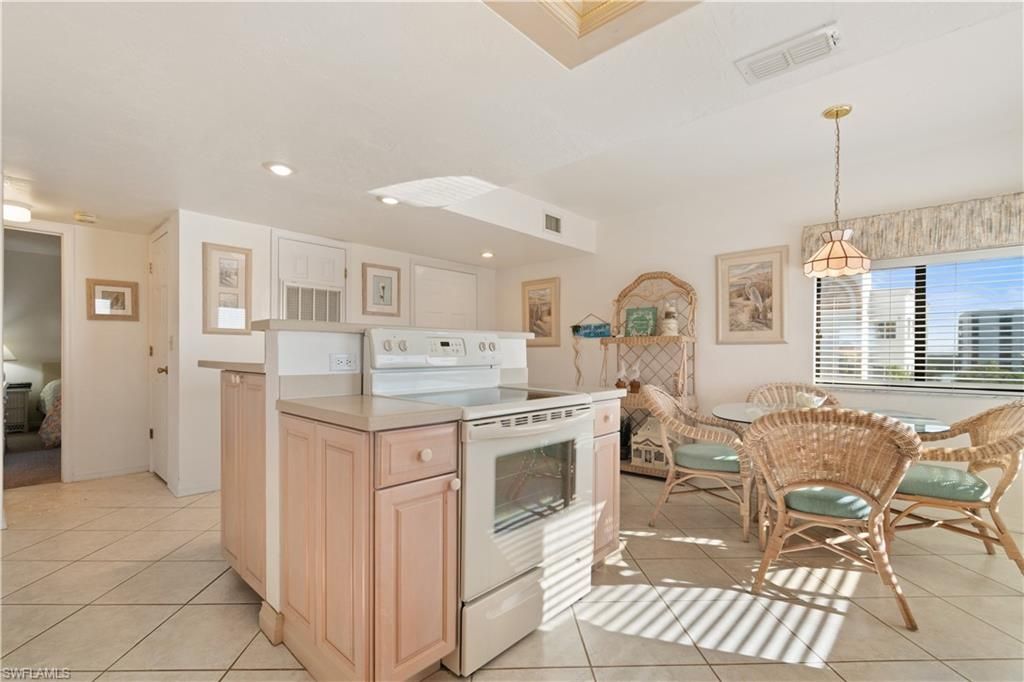 4371 Bay Beach Ln, Unit 411, Fort Myers Beach, FL 33931 Photo