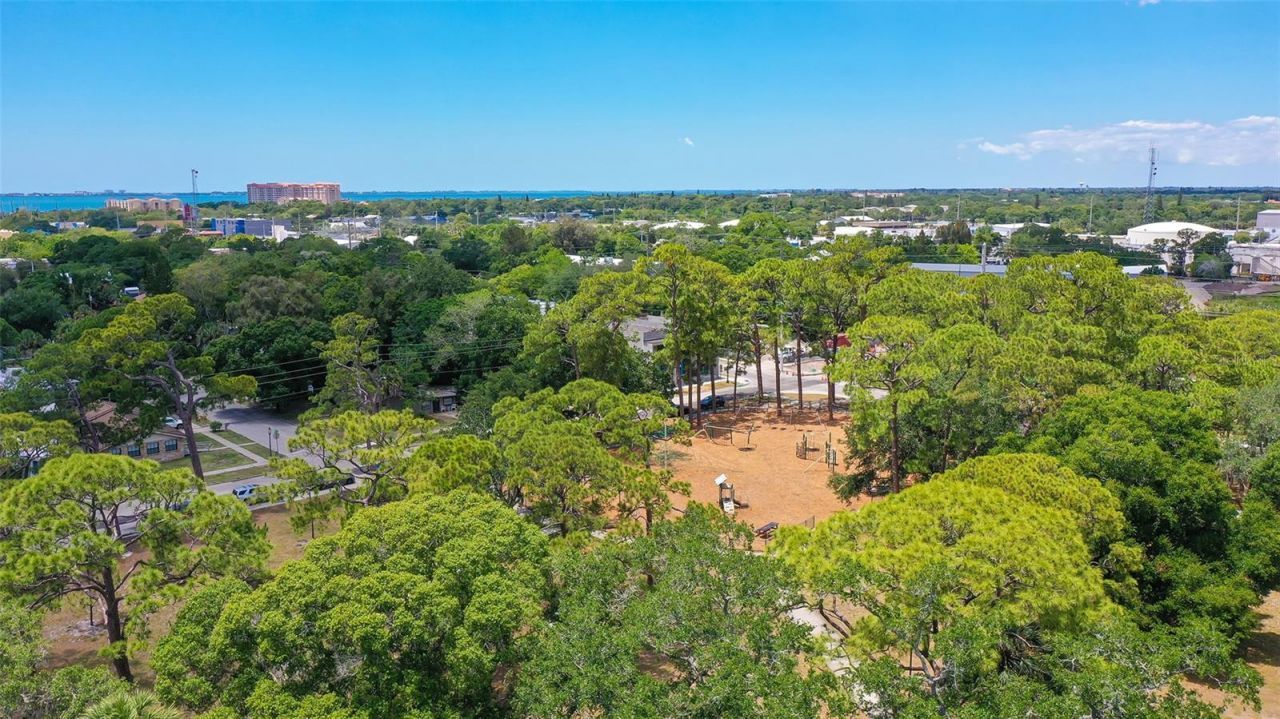 1685 6th Street, Sarasota, FL 34236 Photo