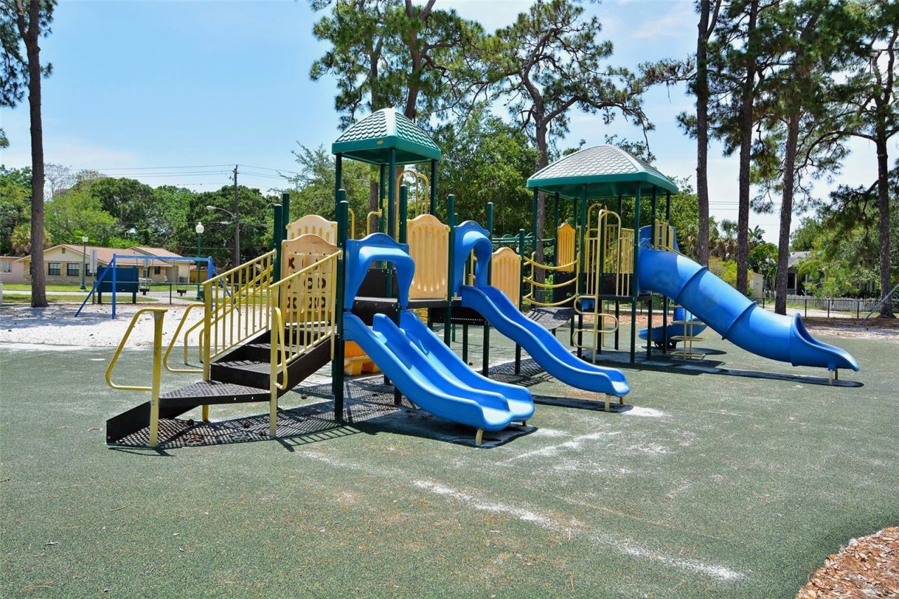 1685 6th Street, Sarasota, FL 34236 Photo