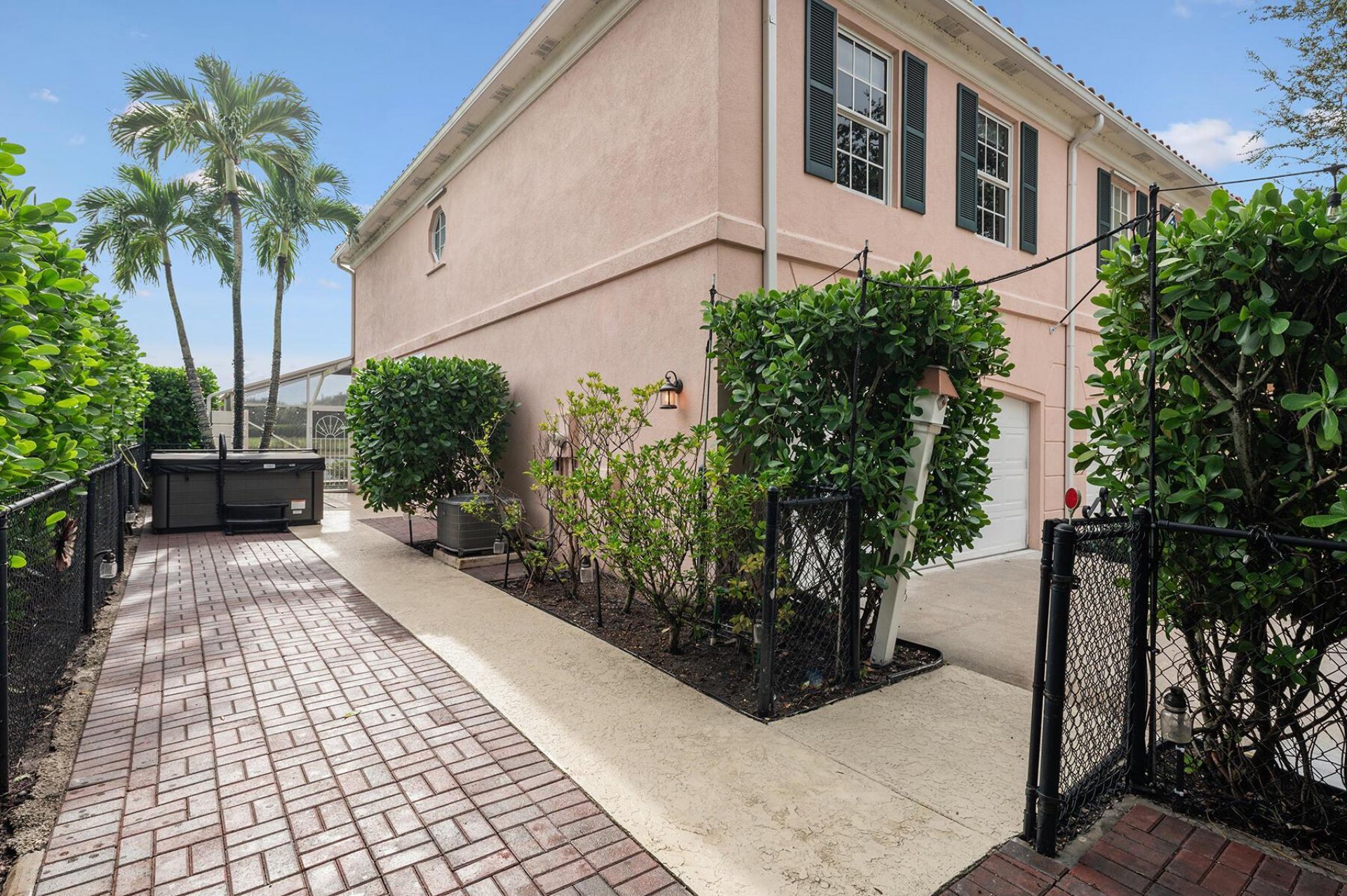 2064 Tigris Drive, West Palm Beach, FL 33411 Photo