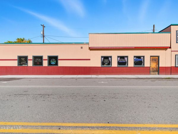 212 Main St, Smelterville, ID 83868