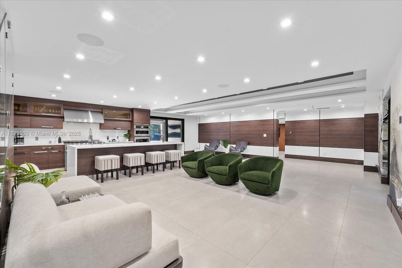 280 NE 156th St, Miami, FL 33162 Photo