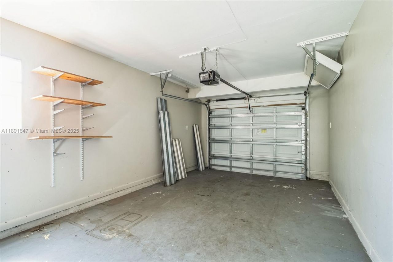 301 SE Whitmore Dr, Port Saint Lucie, FL 34984 Photo