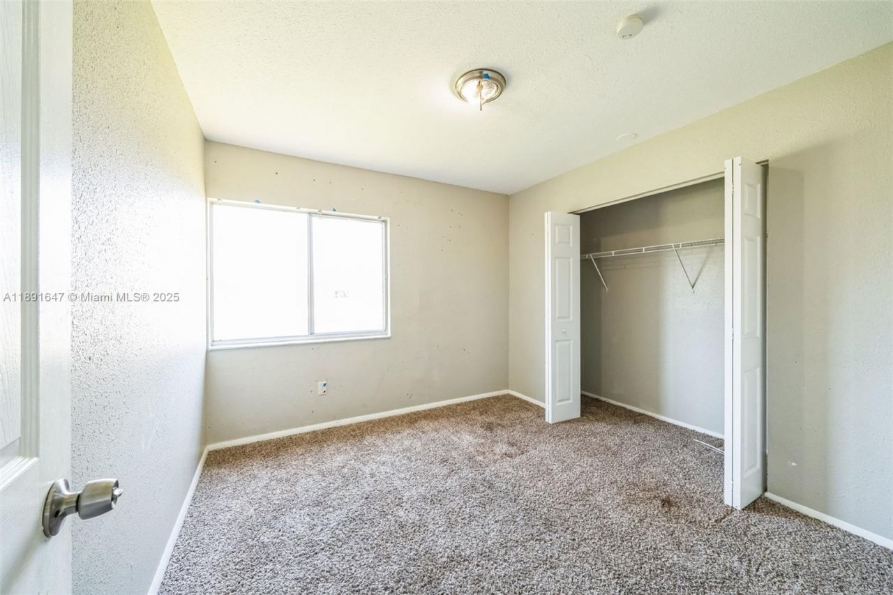 301 SE Whitmore Dr, Port Saint Lucie, FL 34984 Photo