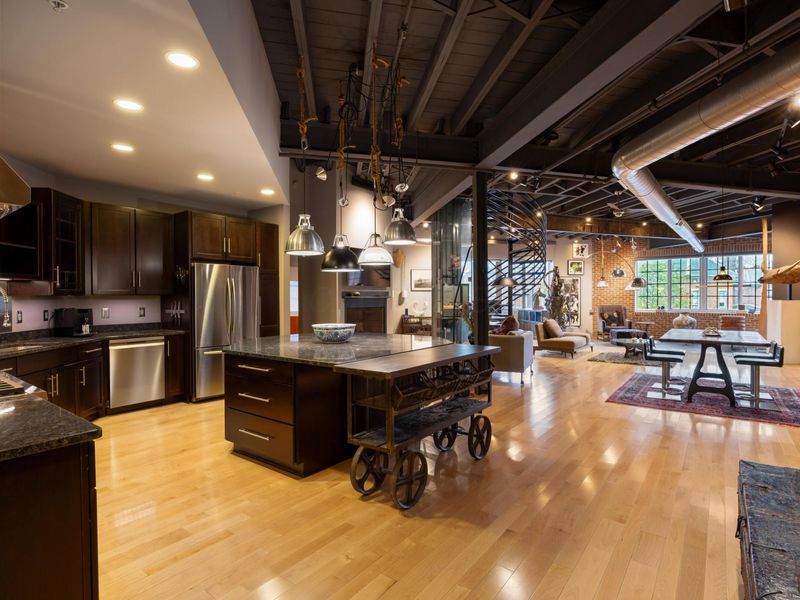 17 W 3rd Avenue, Unit 212, Columbus, OH 43201 Photo 27