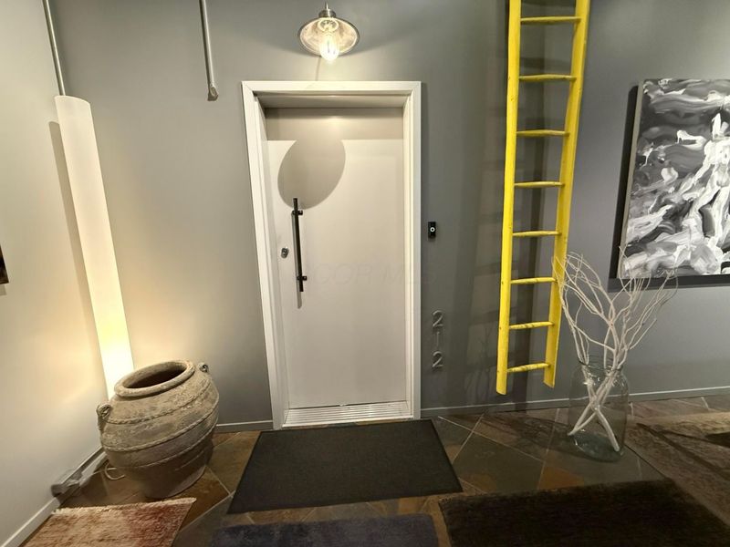 17 W 3rd Avenue, Unit 212, Columbus, OH 43201 Photo 3