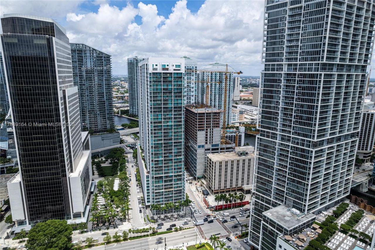 500 Brickell Ave, Unit 1908, Miami, FL 33131 Photo