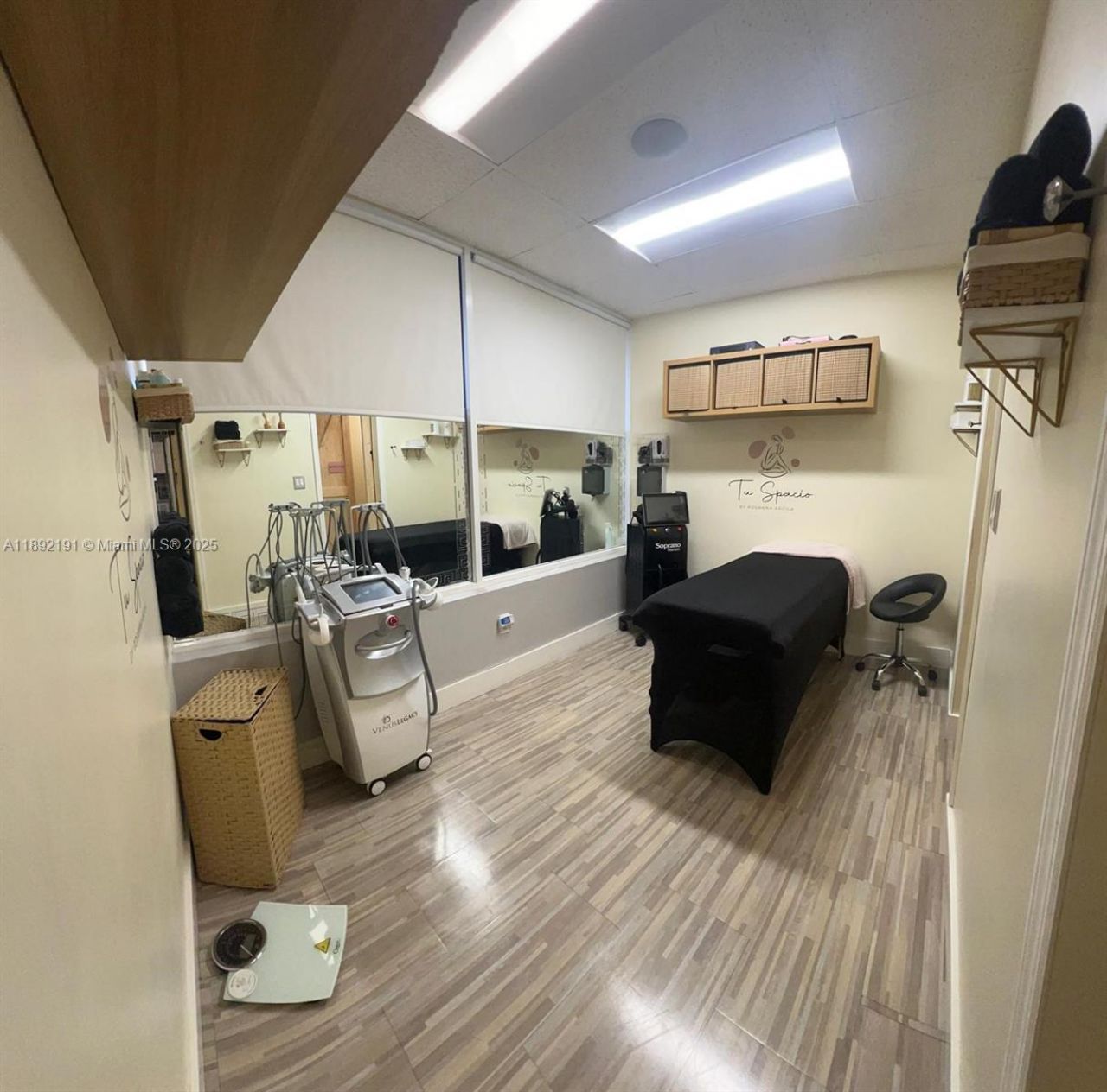 6405 NW 36th St, Virginia Gardens, FL 33166 Photo