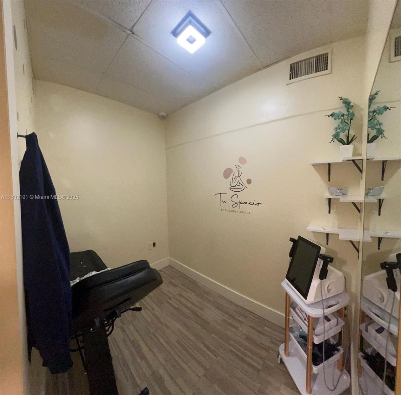 6405 NW 36th St, Virginia Gardens, FL 33166 Photo