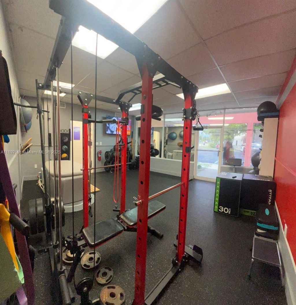 6405 NW 36th St, Virginia Gardens, FL 33166 Photo