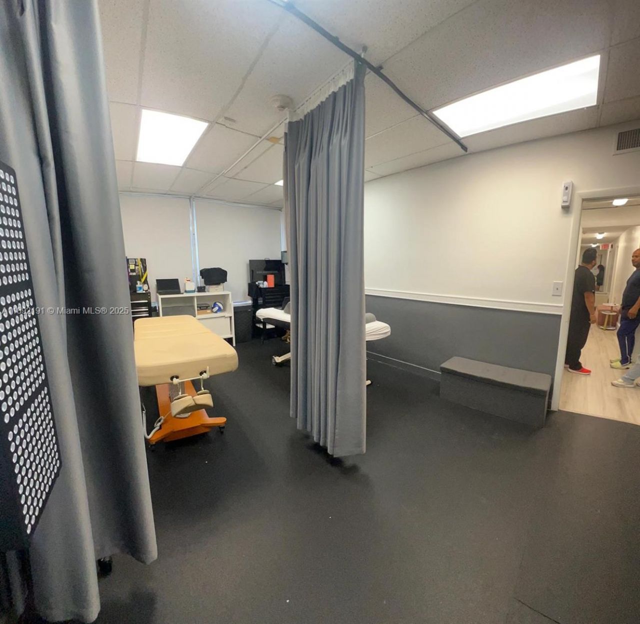 6405 NW 36th St, Virginia Gardens, FL 33166 Photo