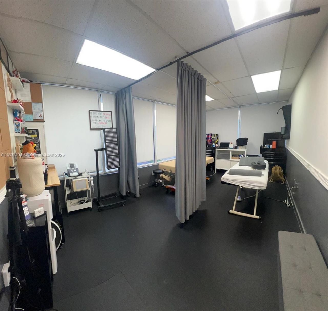 6405 NW 36th St, Virginia Gardens, FL 33166 Photo