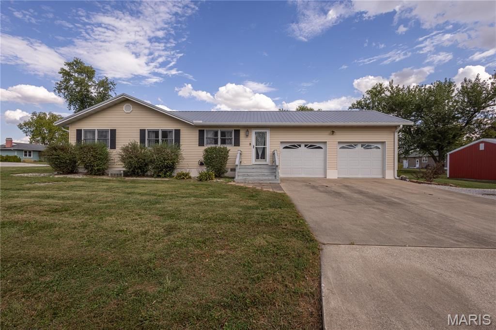 700 Ely St, Perry, MO 63462 Main Photo