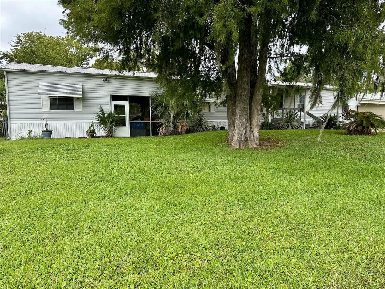 56233 Water Oak Road, Astor, FL 32102 Photo