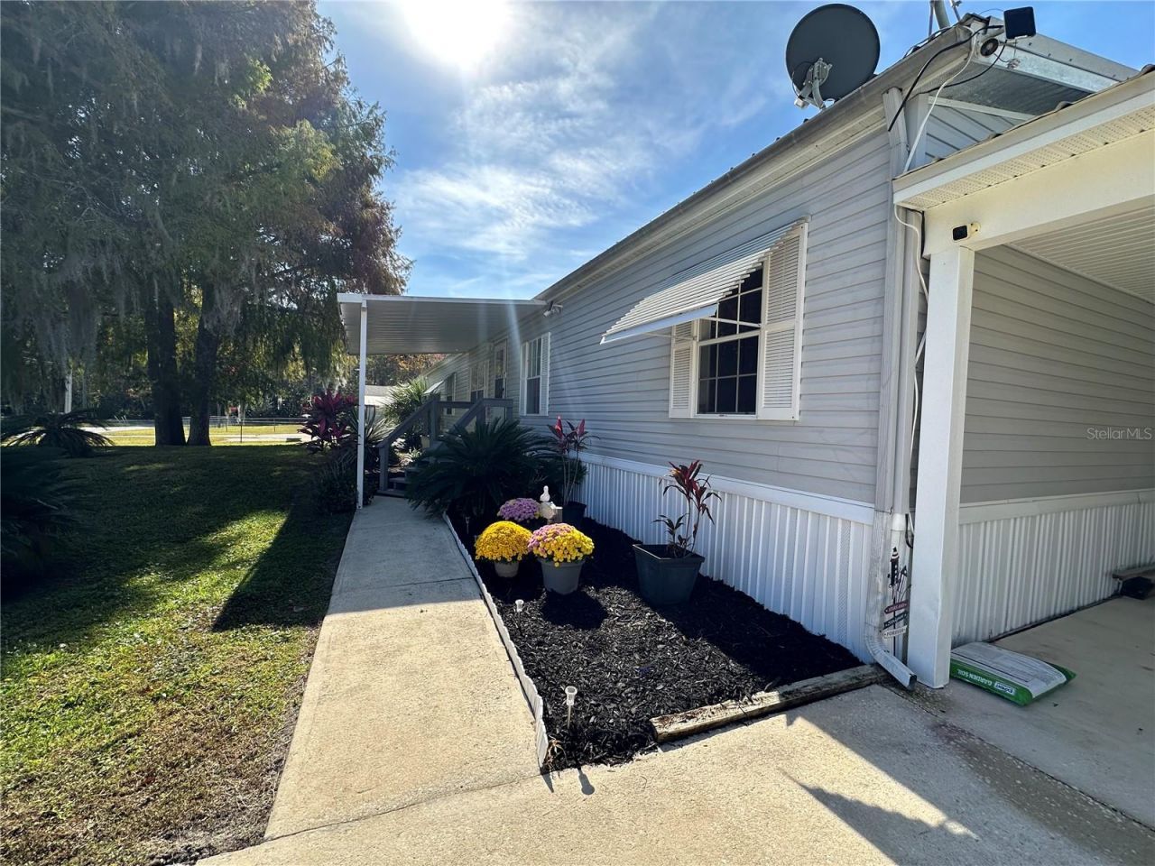 56233 Water Oak Road, Astor, FL 32102 Photo