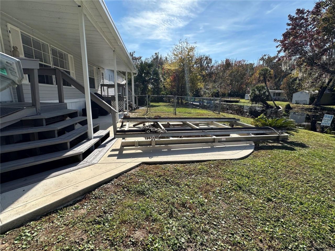 56233 Water Oak Road, Astor, FL 32102 Photo