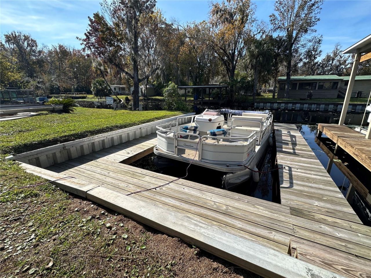 56233 Water Oak Road, Astor, FL 32102 Photo