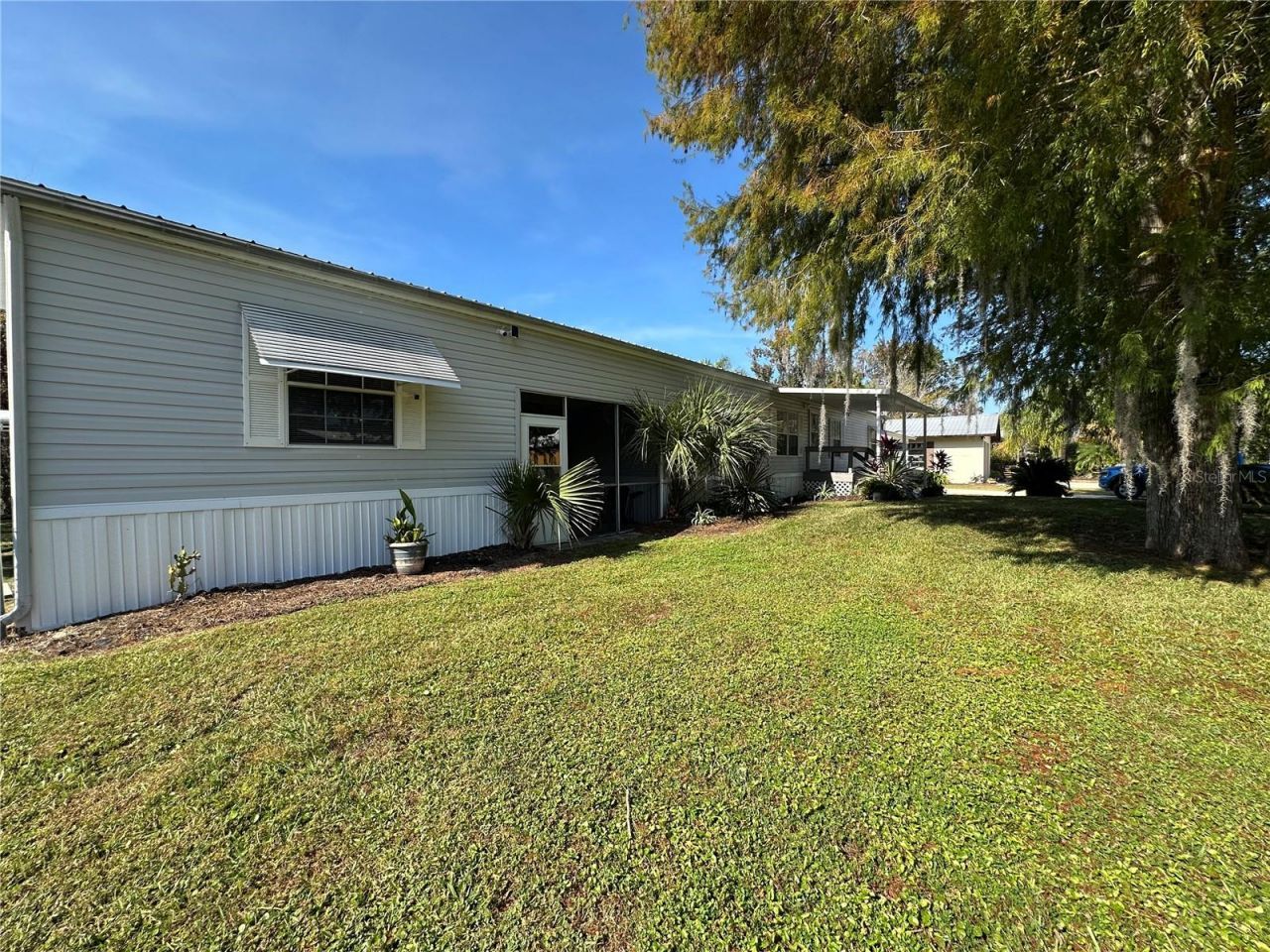 56233 Water Oak Road, Astor, FL 32102 Photo