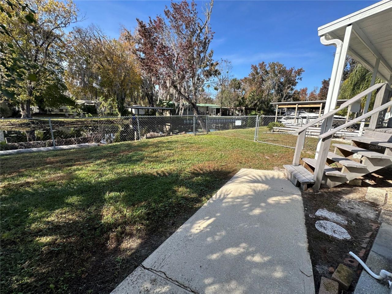 56233 Water Oak Road, Astor, FL 32102 Photo