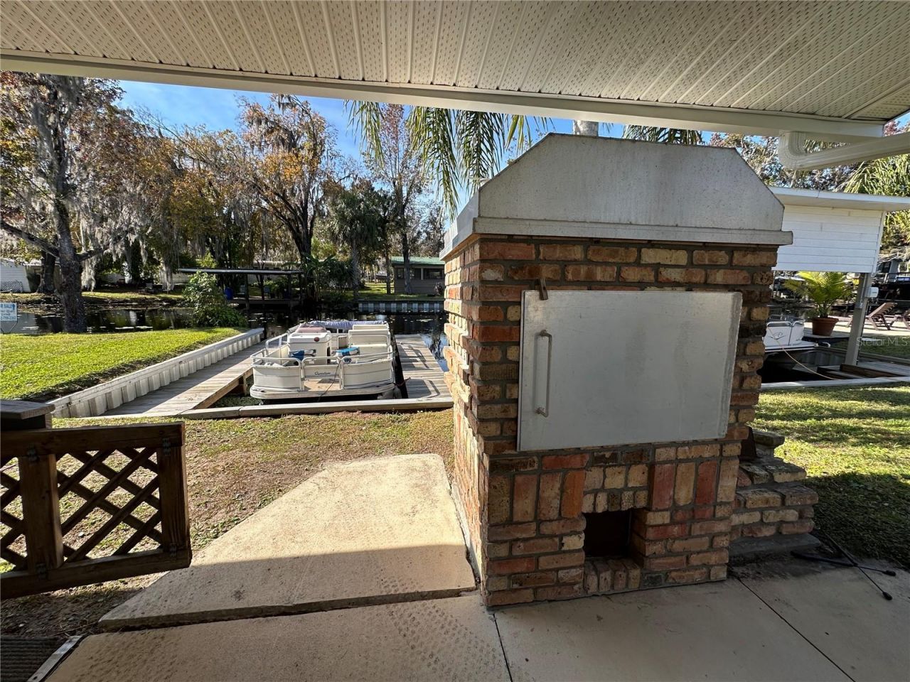 56233 Water Oak Road, Astor, FL 32102 Photo