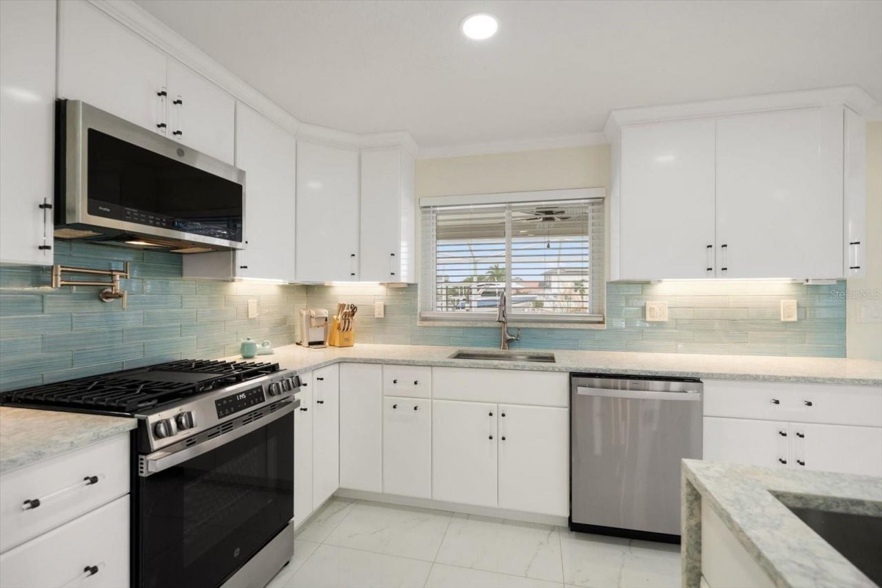 1670 Clearwater Harbor Drive, Largo, FL 33770 Photo