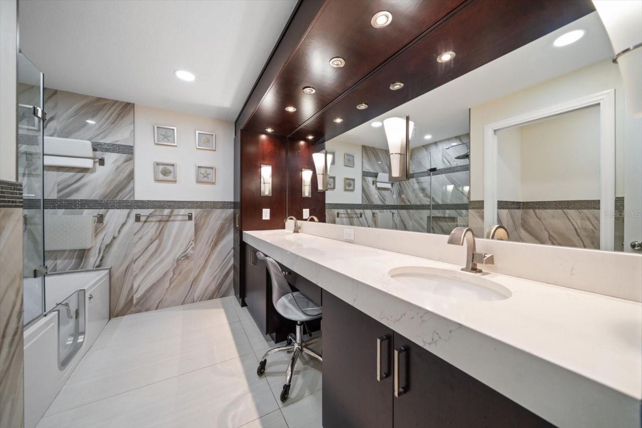 1670 Clearwater Harbor Drive, Largo, FL 33770 Photo