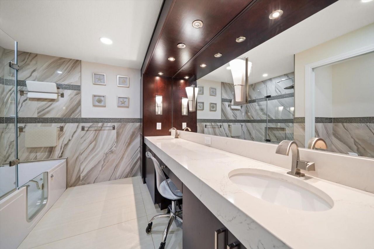 1670 Clearwater Harbor Drive, Largo, FL 33770 Photo