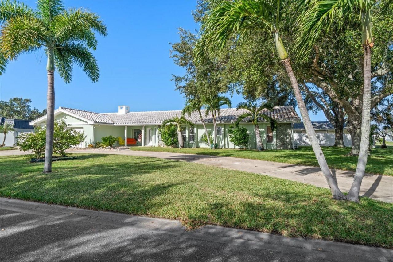 1670 Clearwater Harbor Drive, Largo, FL 33770 Photo