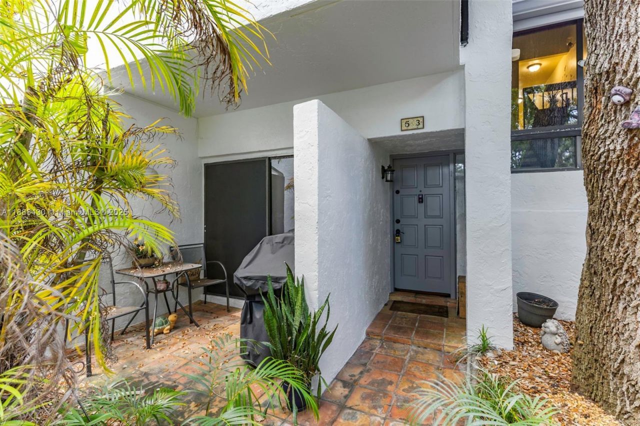 19440 NE 26th Ave, Unit 53B, Miami, FL 33180 Photo