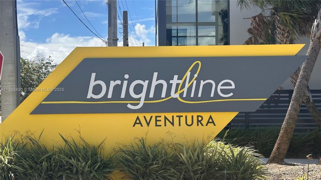 19440 NE 26th Ave, Unit 53B, Miami, FL 33180 Photo