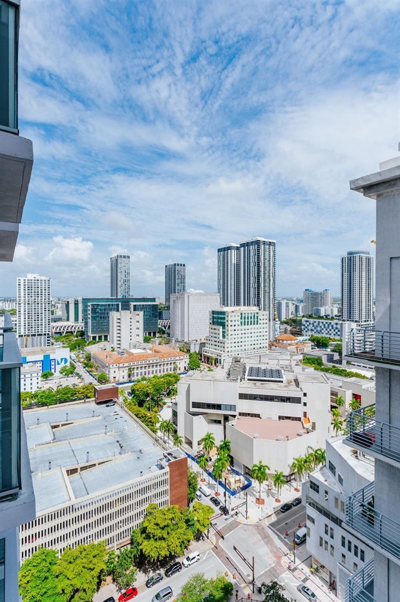 227 NE 2nd St, Unit 2508, Miami, FL 33132 Photo