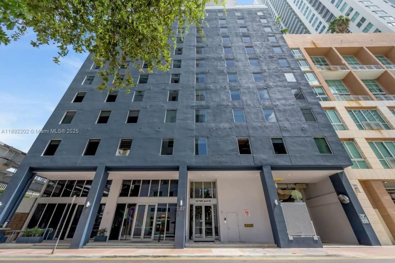 227 NE 2nd St, Unit 2508, Miami, FL 33132 Photo
