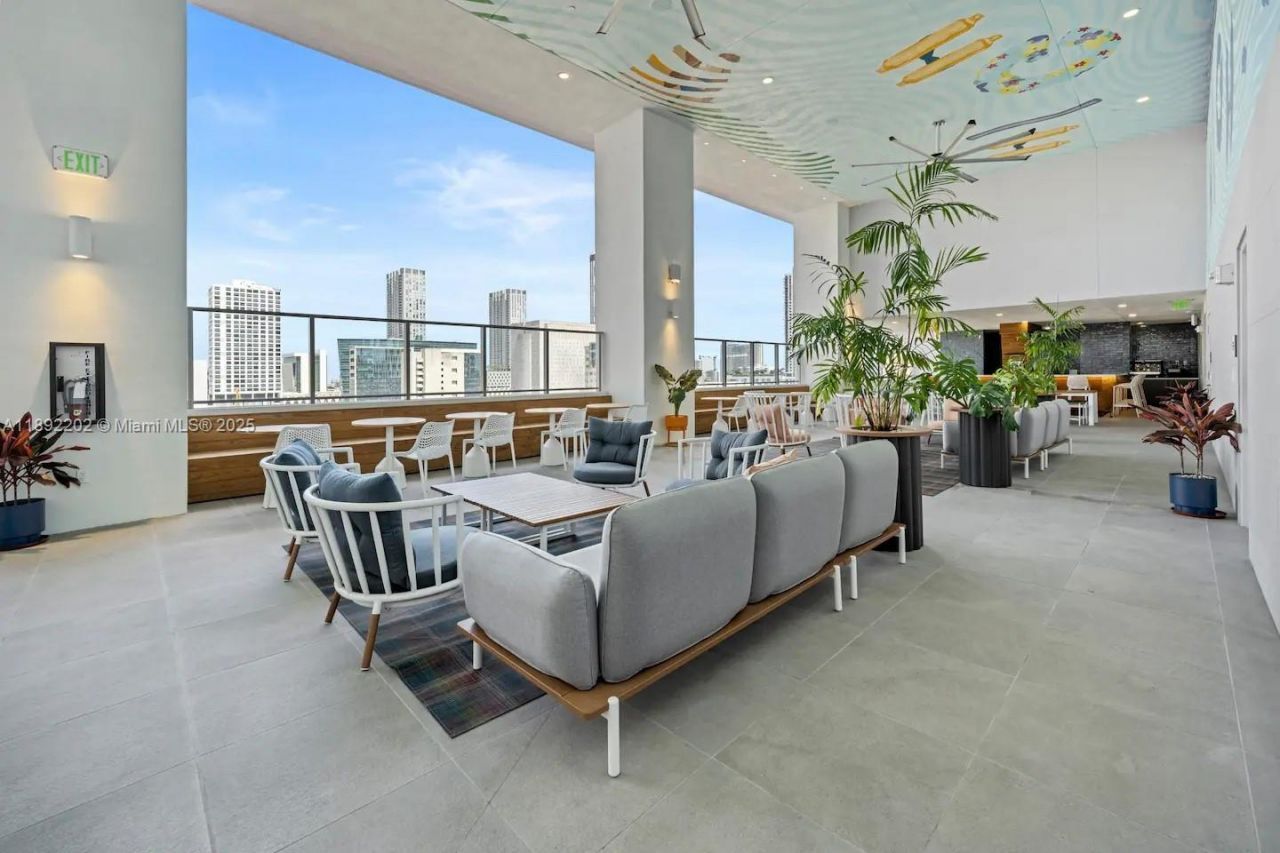 227 NE 2nd St, Unit 2508, Miami, FL 33132 Photo