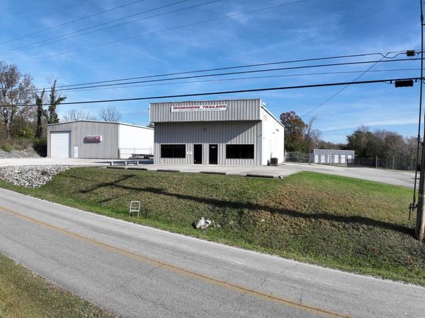 914 Red Rd, McMinnville, TN 37110