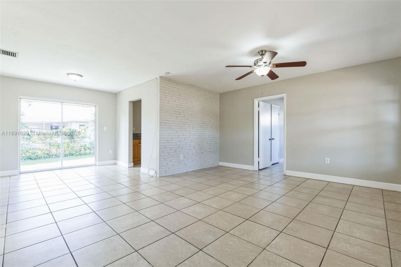 7804 Meridian St, Miramar, FL 33023 Photo