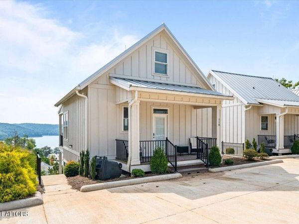 118 E Harbor View Lane, LaFollette, TN 37766