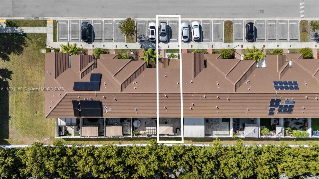 10483 W 32nd Ln, Unit 10483, Hialeah, FL 33018 Photo