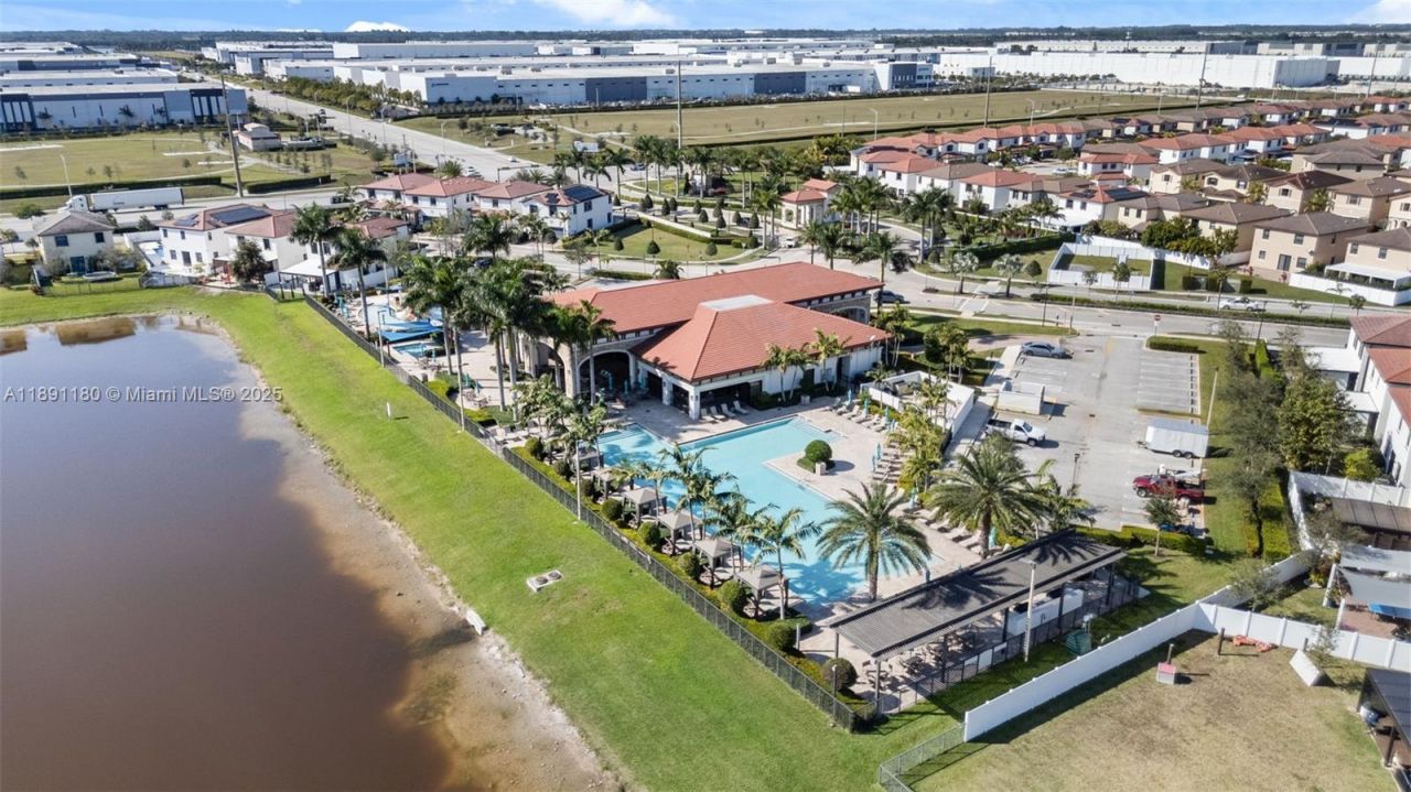 10483 W 32nd Ln, Unit 10483, Hialeah, FL 33018 Photo