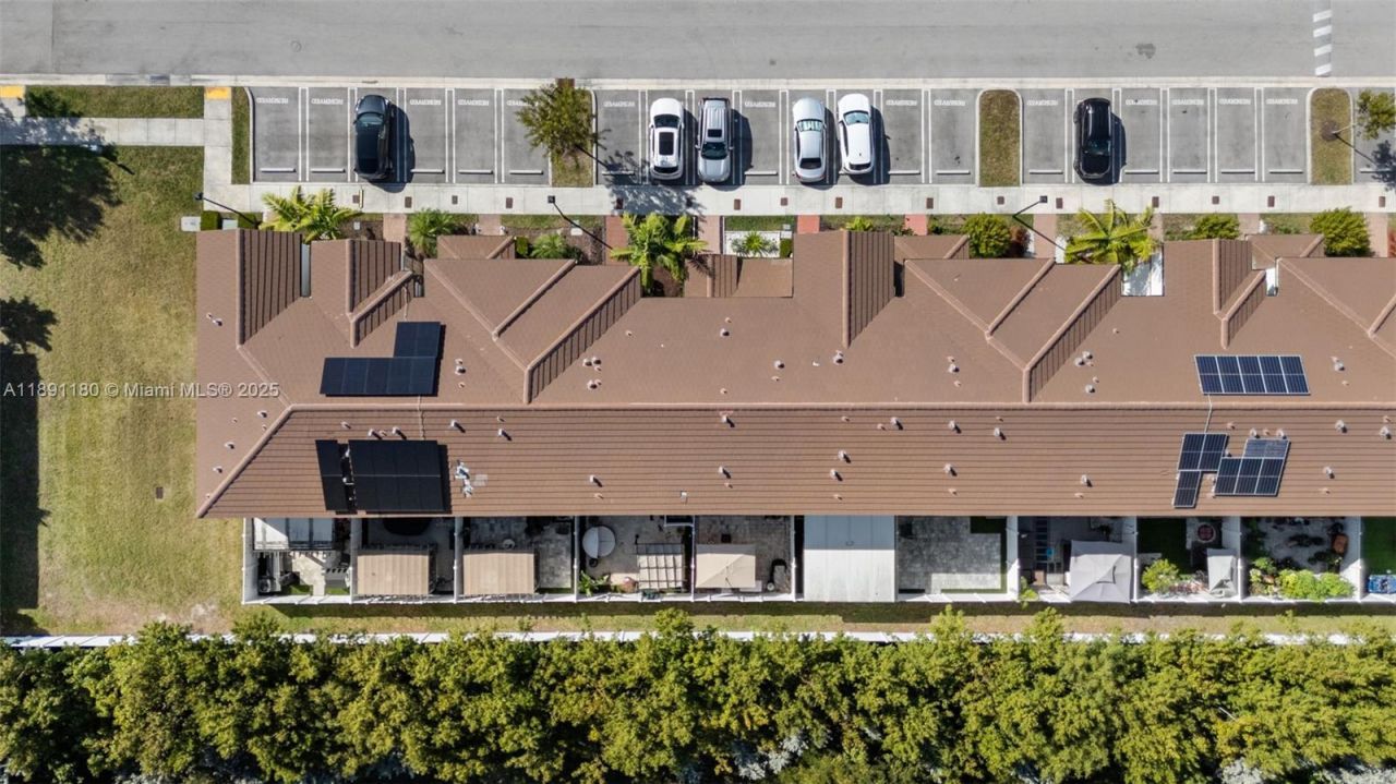 10483 W 32nd Ln, Unit 10483, Hialeah, FL 33018 Photo