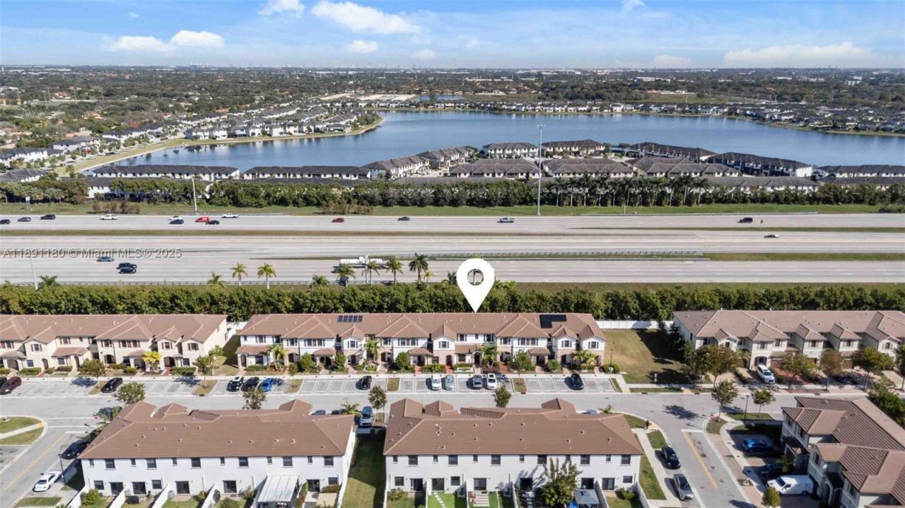 10483 W 32nd Ln, Unit 10483, Hialeah, FL 33018 Photo