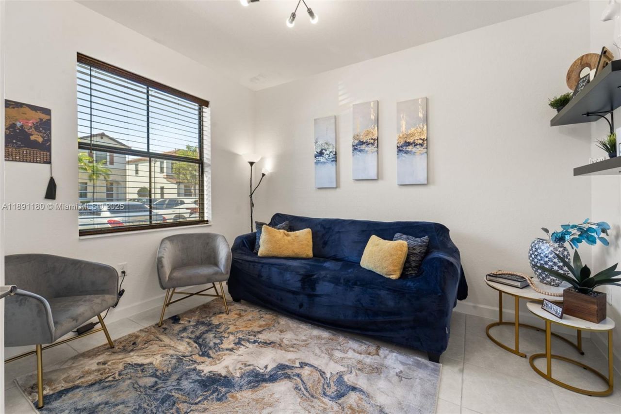 10483 W 32nd Ln, Unit 10483, Hialeah, FL 33018 Photo