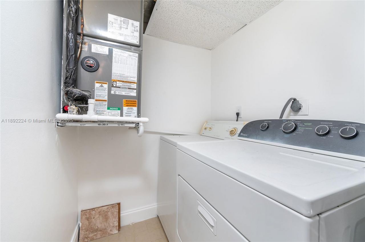 2775 W 61st Pl, Unit 207, Hialeah, FL 33016 Photo