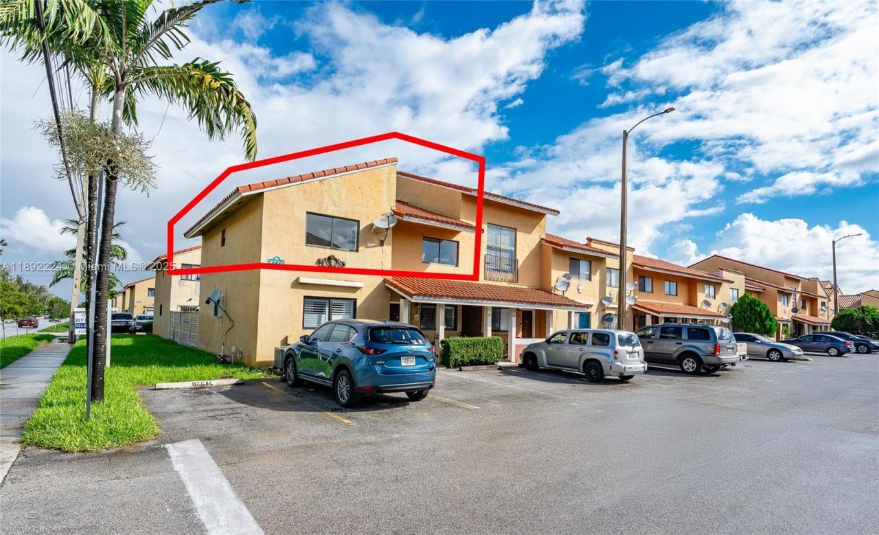 2775 W 61st Pl, Unit 207, Hialeah, FL 33016 Photo