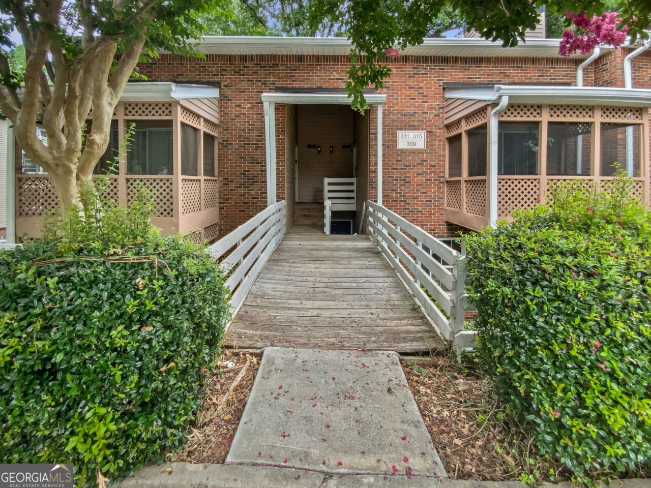 309 Quail Run, Roswell, GA 30076 Main Photo